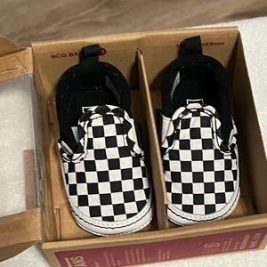 Infant vans crib shoes